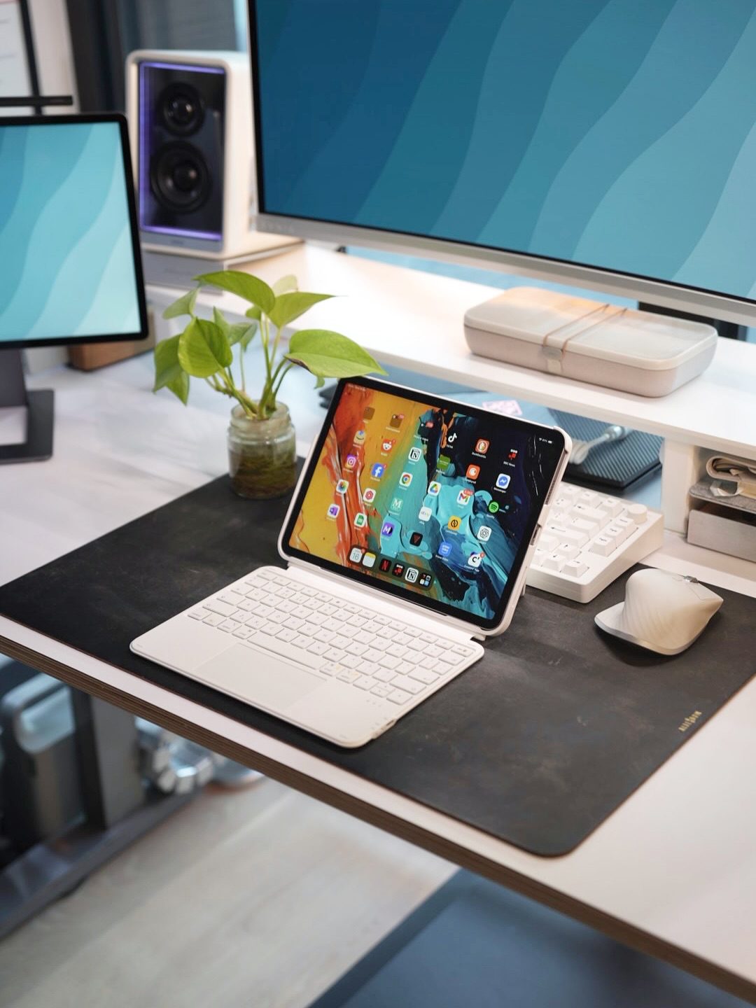 Redefining productivity. 🚀Your workspace isn’t limited to a desk. it’s wherever you choose to c